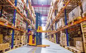 5-Common-Warehouse-Hindrances-How-To-Eliminate-Them-Blog-1080x675